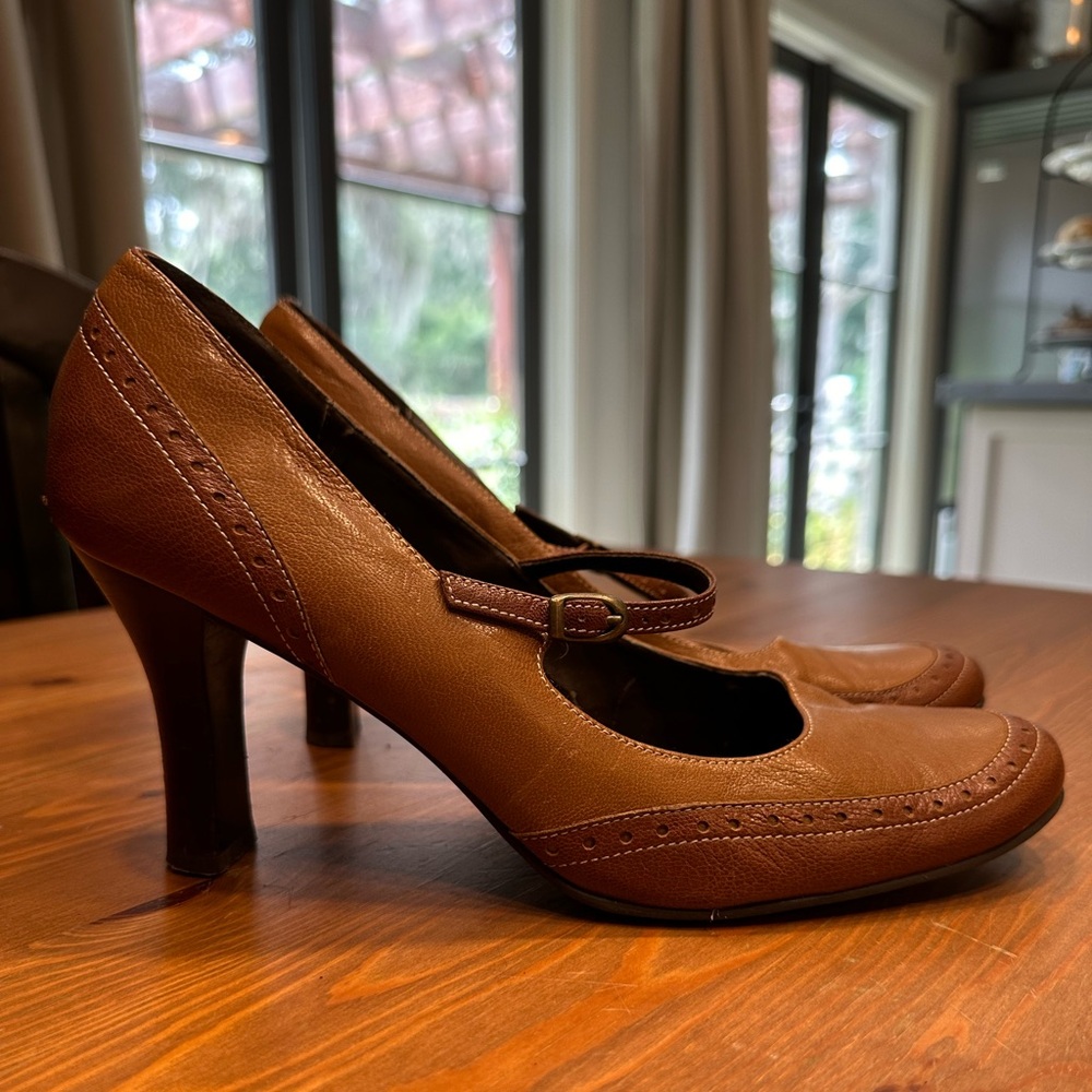 Alfani two-tone Frankie  Mary Jane